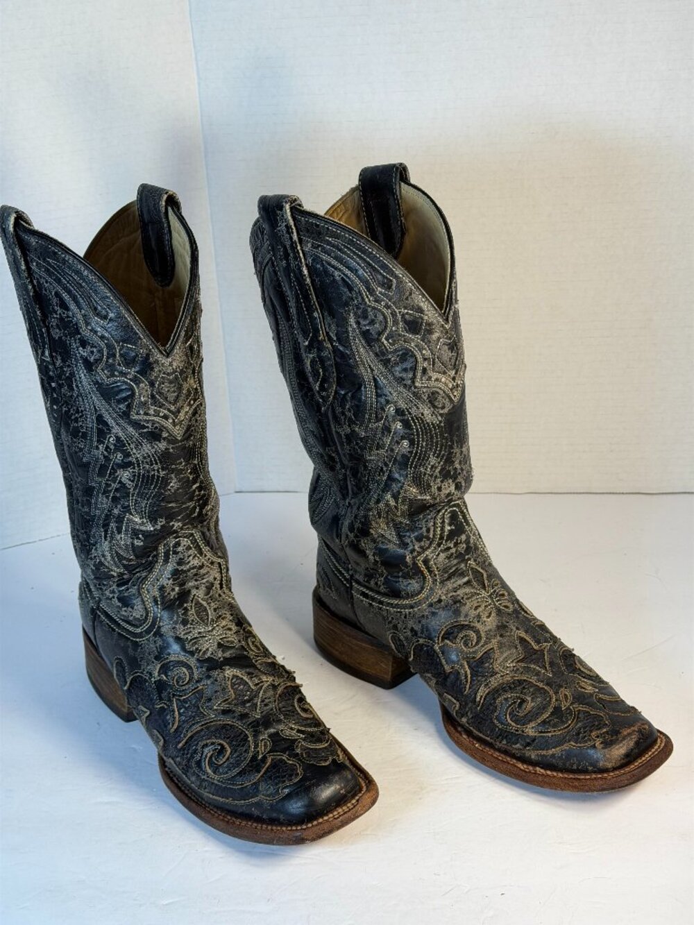 Women's Vintage Coral Boots size 7